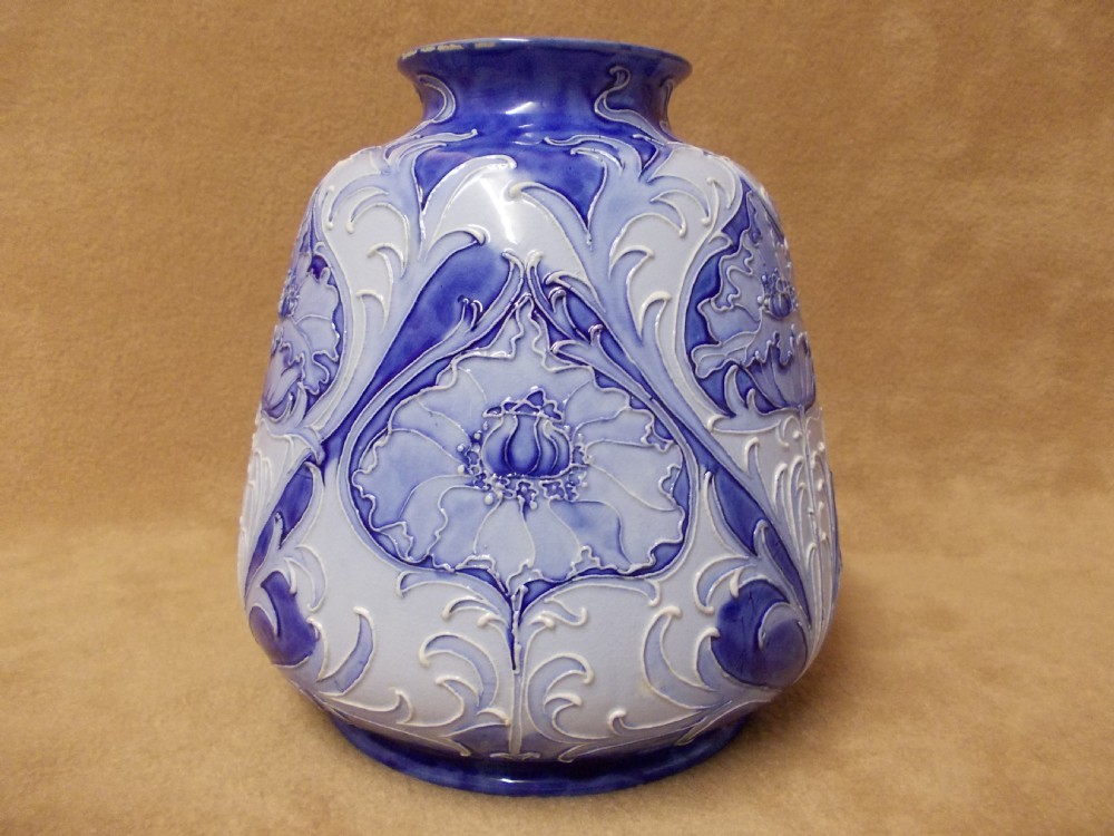 a moorcroft macintyre florianware poppy vase